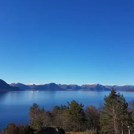 Utsikten Lavik (Sogn og Fjordane)